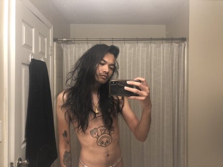 Sov OnlyFans Nacktfotos