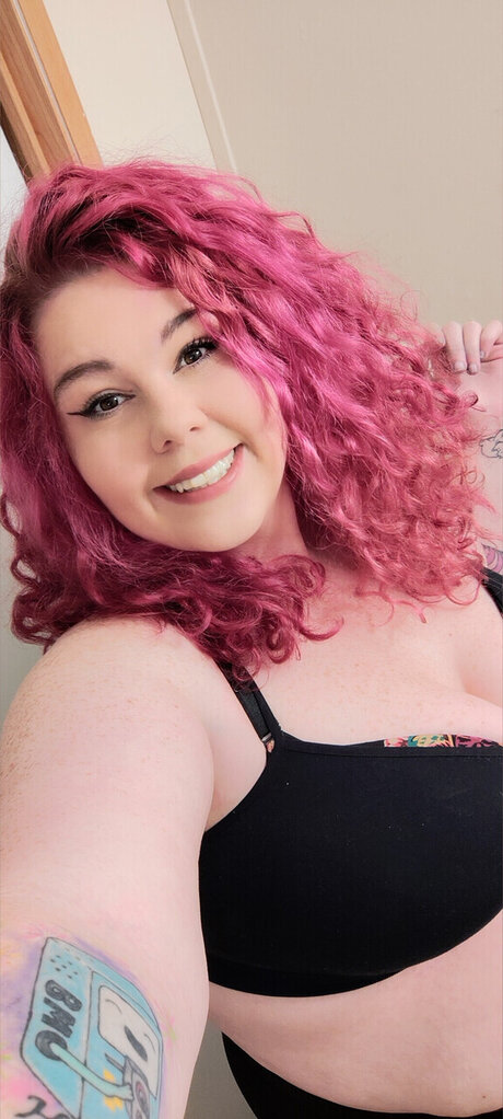 DumpDivaPinky Leaked OnlyFans Bilder