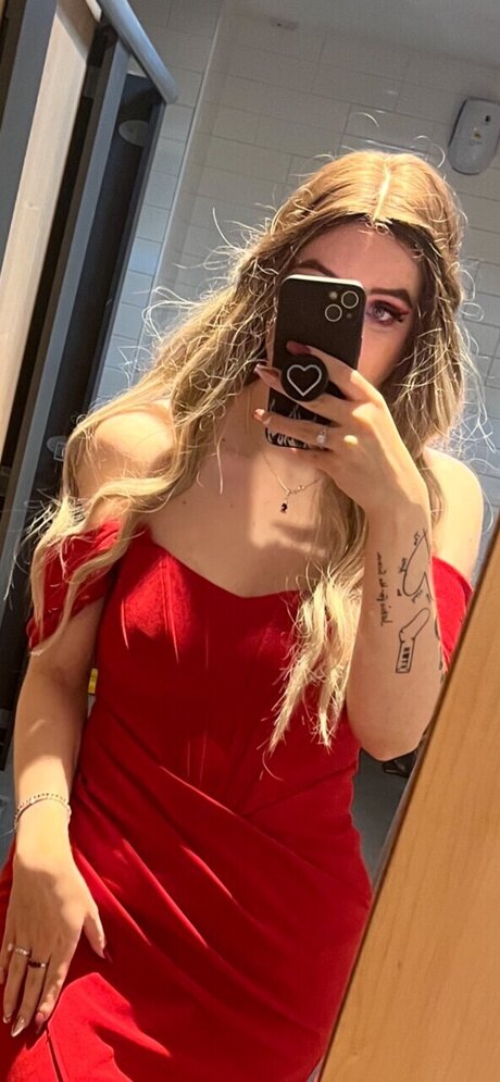 Sarah Ellen Nacktbilder geleakt OnlyFans Nacktporno