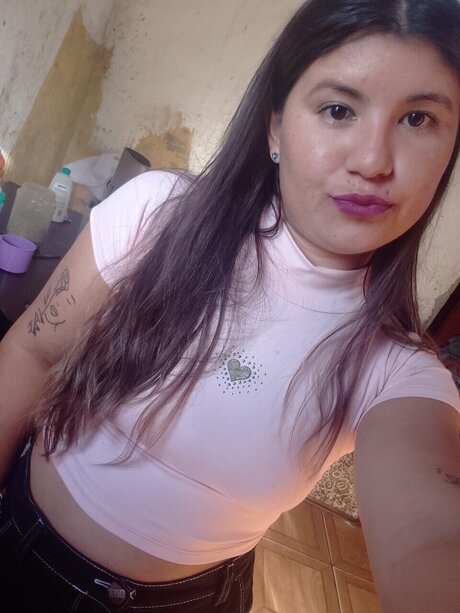 Anitaa_ OnlyFans-Bilder