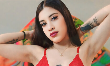 CHLOE HUGES skinny body_ Nacktbilder von OnlyFans