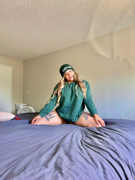 Yuliana OnlyFans nackte Brüste