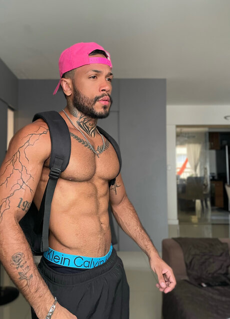 Raik 23 OnlyFans geleakte Pornografie