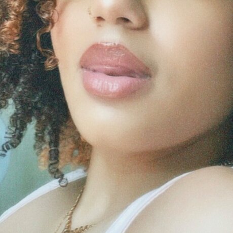 Amoura Sirena_ OnlyFans Nacktbilder geleakt