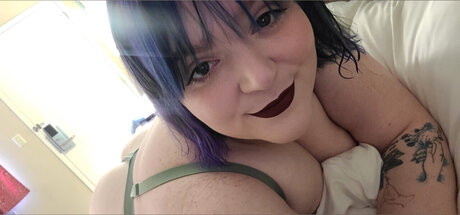 Naida Nacktbilder auf OnlyFans