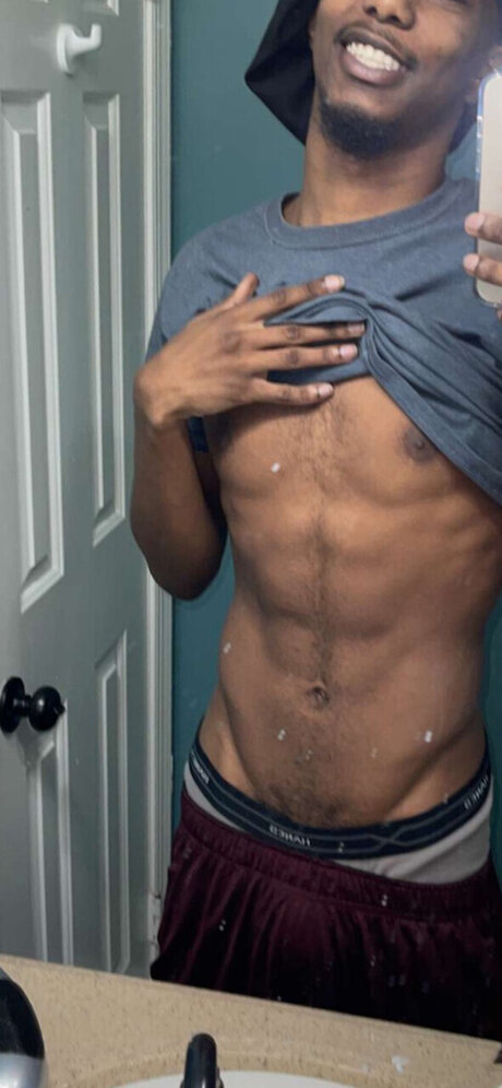 Freakkz21 OnlyFans Fotos