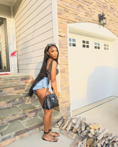 Zbby 21 Titten OnlyFans