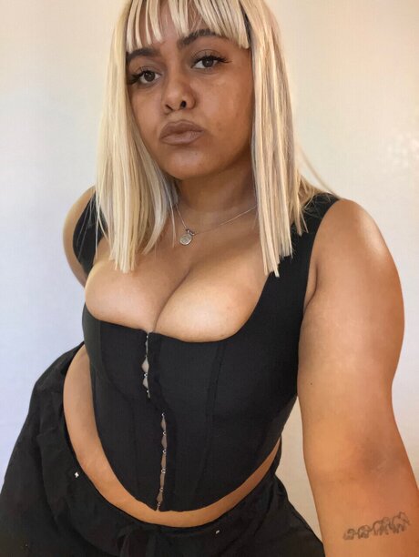 Gillie Honey Bear_ Nacktbilder OnlyFans