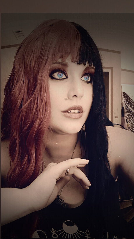 BigBootyWitch OnlyFans Strip