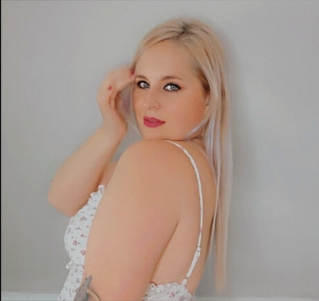 Hummingbird OnlyFans kostenlos geleakt