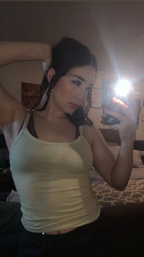 _V s vault_ OnlyFans-Bild