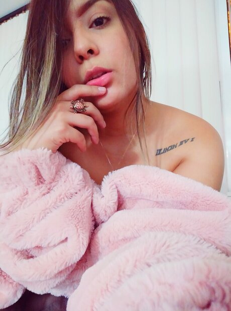 Valentina G mez_ OnlyFans Gratis-Inhalte