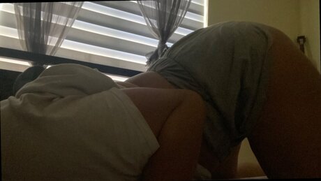 TINY H0RNY PUSSY_ OnlyFans explizite Inhalte