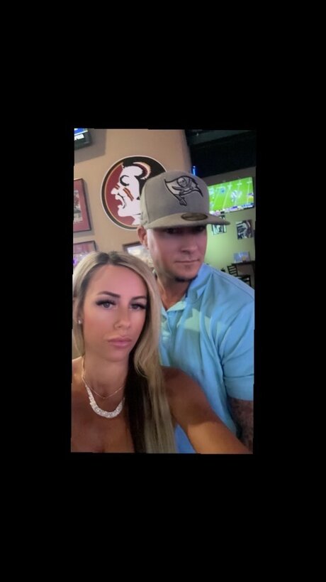 Christina Warren NurlyFans-Brüste