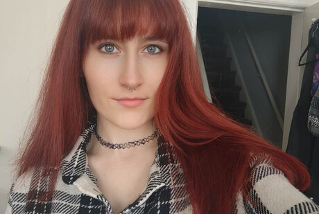 AnotherPlanetTV Bilder OnlyFans