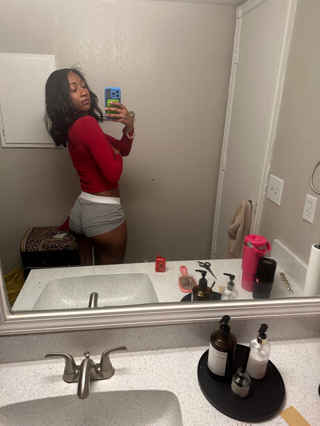 Yofavchocolate_ OnlyFans X