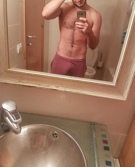 Young16 OnlyFans Striptease