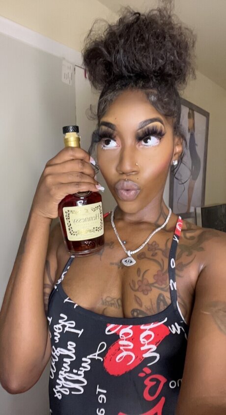 BIG BOOTY LYRIC OnlyFans Sex Leaks