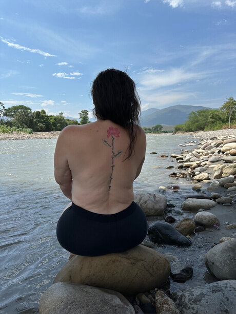 Yurian OnlyFans Model Fotos