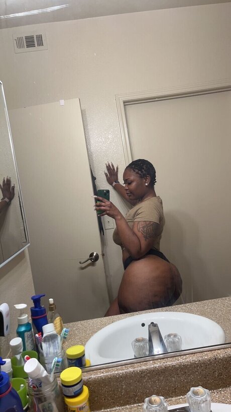 FreakiieRoy OnlyFans geleakt.