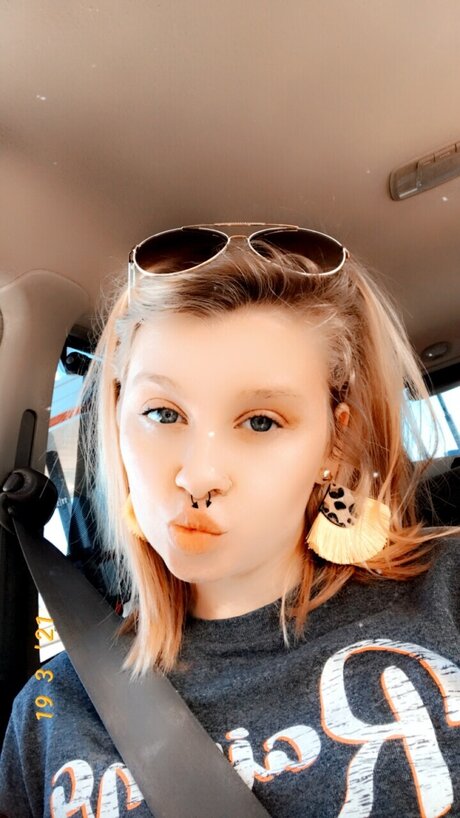 Shelby Masters OnlyFans Lesbisch