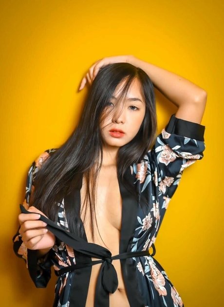 Nachpatcharawee OnlyFans Lesbisch