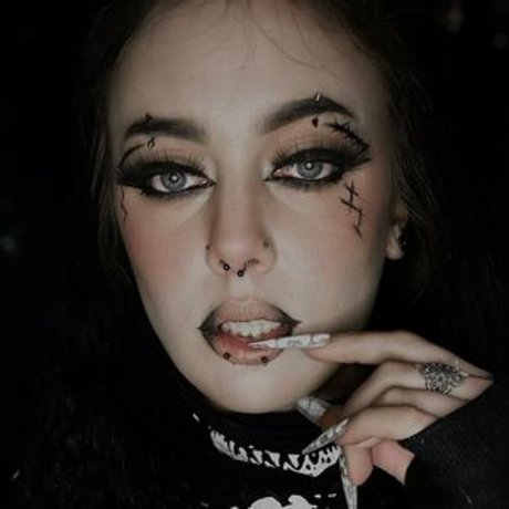 demonsfree Nacktbilder von OnlyFans geleakt