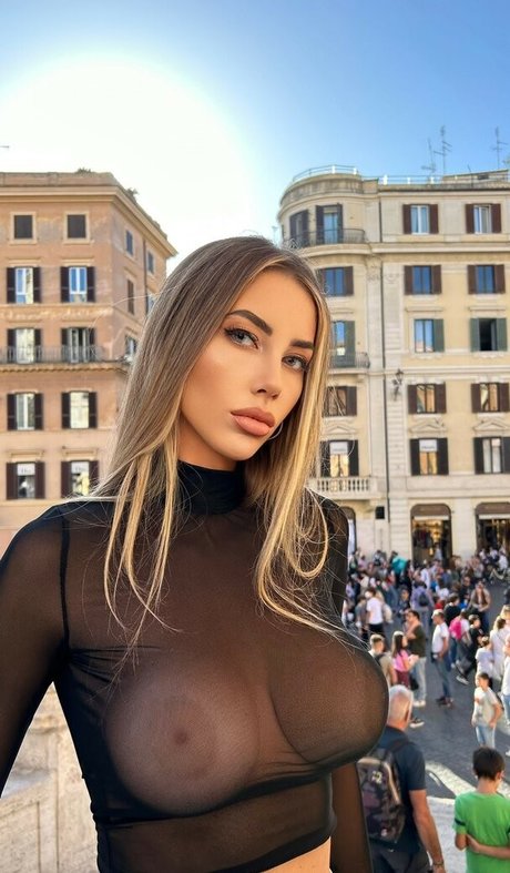 Eva Mentas OnlyFans öffentliche Fotos OnlyFans