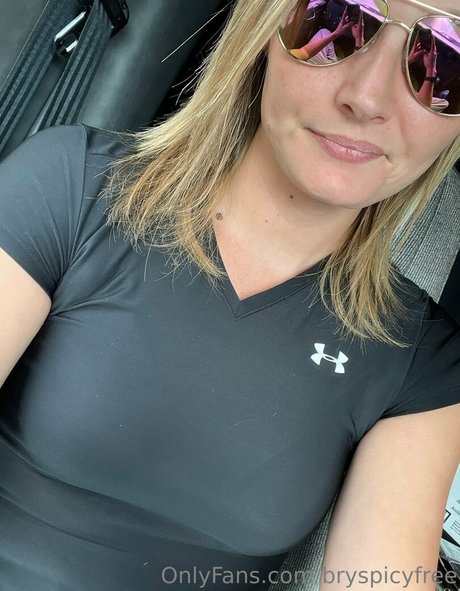 onehotmomma1220free OnlyFans Star