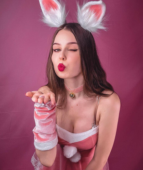 E katn Nacktbilder von OnlyFans