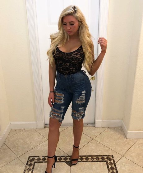 Sarah Baer Sextape OnlyFans Nacktbilder