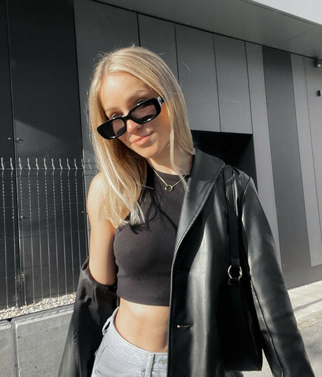 Nadja Arhar Nackt auf OnlyFans