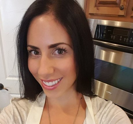 Theresa Lynn Coulter OnlyFans Leak