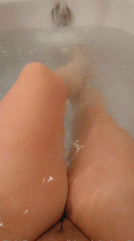 alte onlyfans schön Momentaufnahme