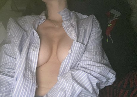 elenaaa95 OnlyFans Inhalte