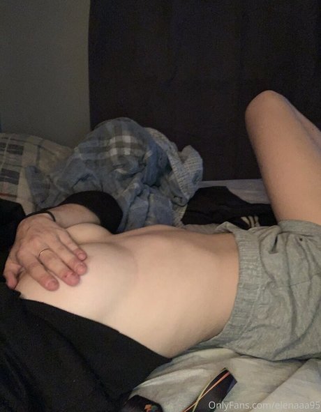 elenaaa95 Oben ohne OnlyFans