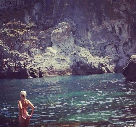 anna bellla OnlyFans XXX