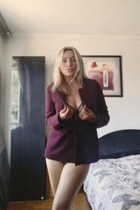 anna bellla OnlyFans-Archiv