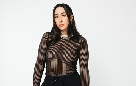 Elohim Nacktbilder von OnlyFans