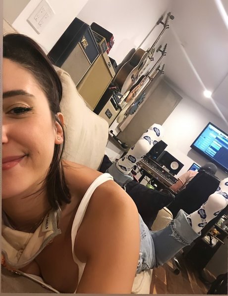 Elohim OnlyFans Pornografie