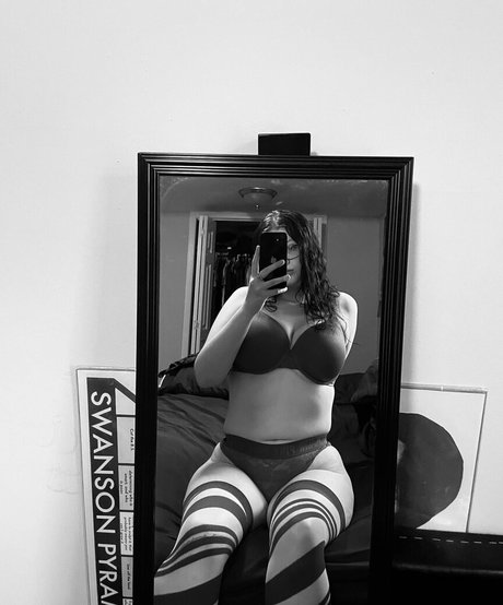 Kelbaby Leak von OnlyFans Pornografie