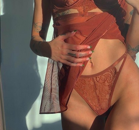 Rebellious hooligans Füße OnlyFans