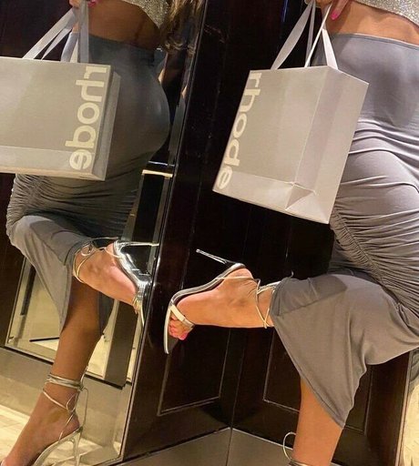 Ella Hunt OnlyFans kostenlos geleakt