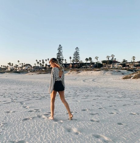 HannaH OnlyFans Leaks