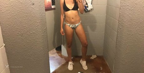 Italia Bradley Po OnlyFans