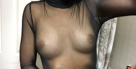 Italia Bradley OnlyFans