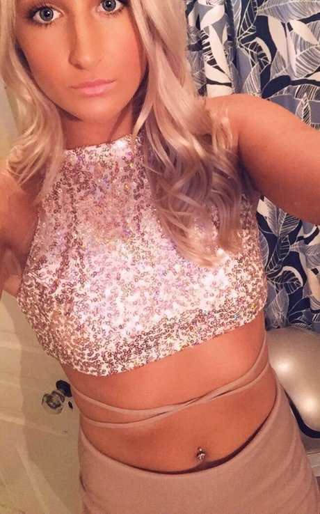 Sarah Shubert Oben ohne OnlyFans