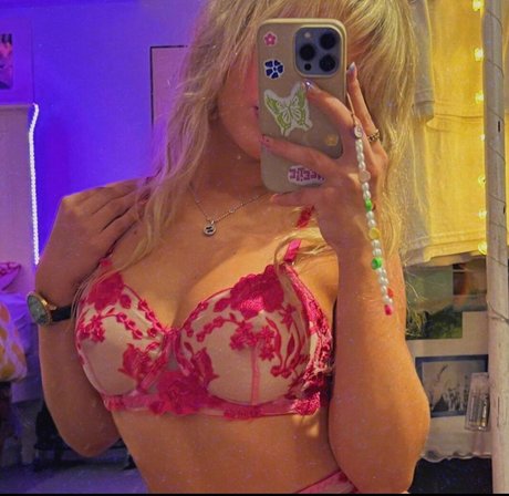 Astrid Daniel NurlyFans-Pornos