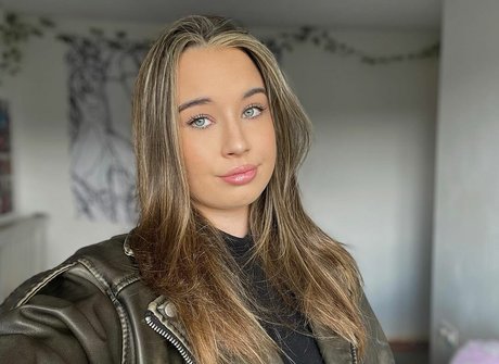 Anna Langley Nacktbilder von OnlyFans