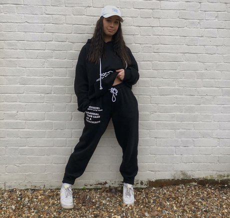 Anna Langley OnlyFans Nackt